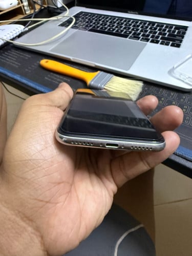 iPhone X 64GB មានស្កេន