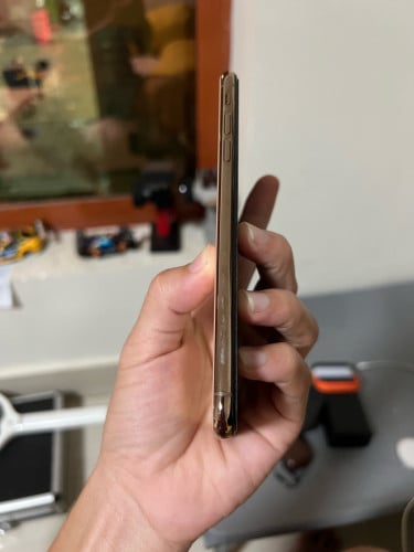 Iphone XS Max សាណុំ