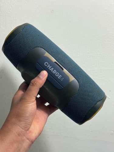 JBL Charge 4 មួយទឹក