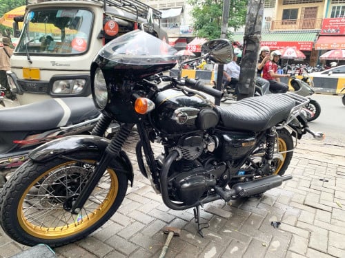 Kawasaki W800 99% special edition
