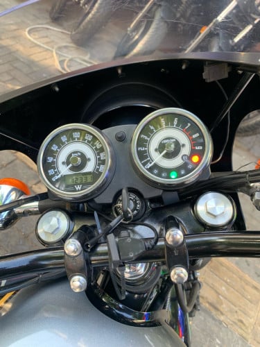Kawasaki W800 99% special edition
