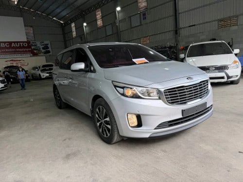 Kia carnival 2015