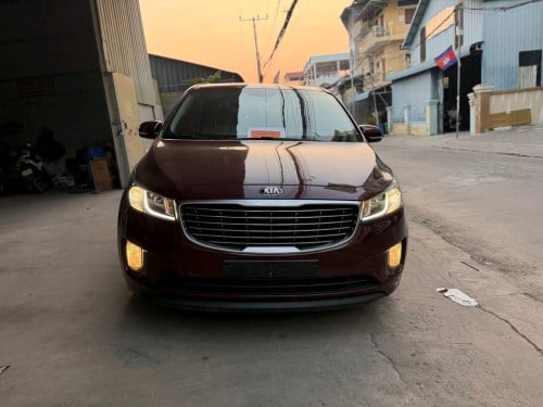 Kia carnival 2015full option ទ្វាអូតូបី