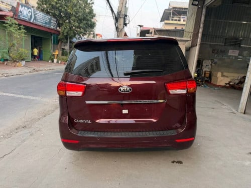 Kia carnival 2015full option ទ្វាអូតូបី