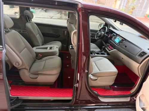 Kia carnival 2015full option ទ្វាអូតូបី