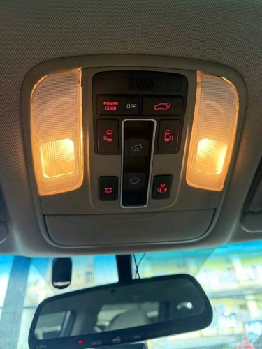Kia carnival 2015full option