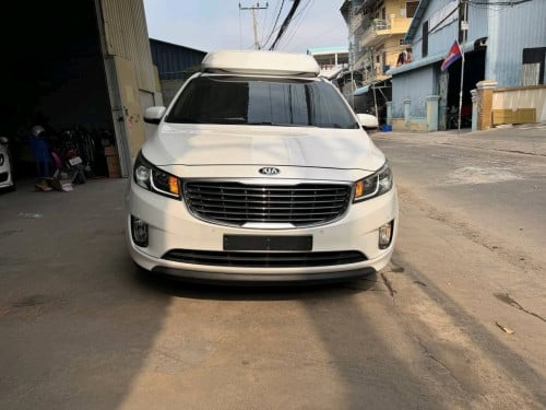 Kia carnival 2015full option VIP