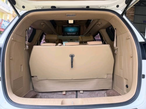 Kia carnival 2015full option VIP