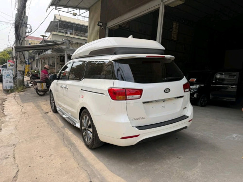 Kia carnival 2015full option VIP