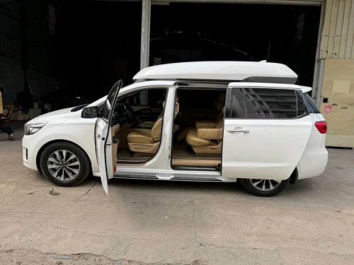 Kia carnival 2015full option VIP