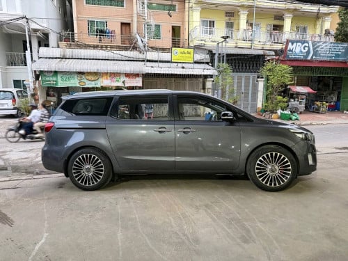 Kia carnival 2016