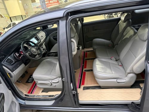 Kia carnival 2016