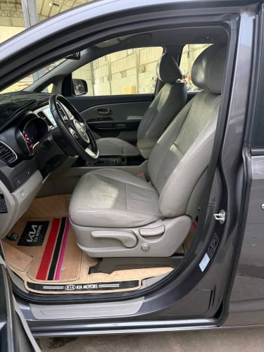 Kia carnival 2016