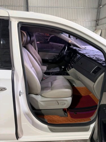 Kia carnival 2017full option