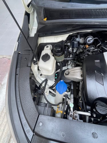 KIA Carnival 2018 Full option បើកដំបូល2តង់ ប្រើសាំង