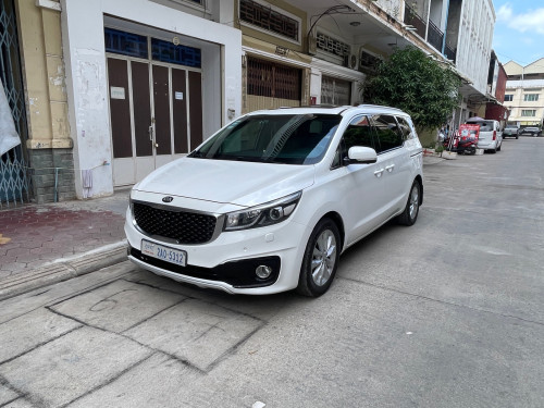 KIA Carnival 2018 Full option បើកដំបូល2តង់ ប្រើសាំង