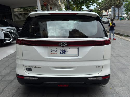Kia carnival 2021