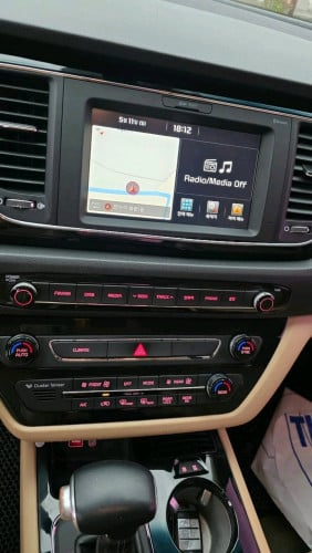 Kia Carnival Limousine 2017ទ្វារអូតូ 3សន្លឹក