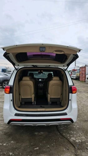 Kia Carnival Limousine 2017ទ្វារអូតូ 3សន្លឹក