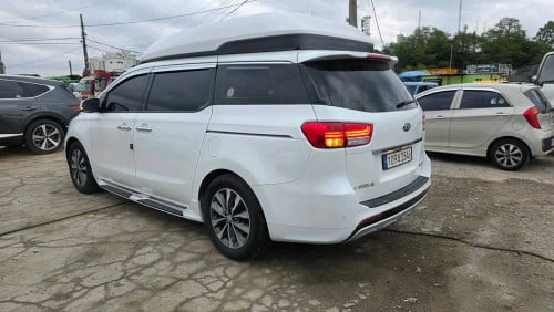 Kia Carnival Limousine 2017ទ្វារអូតូ 3សន្លឹក