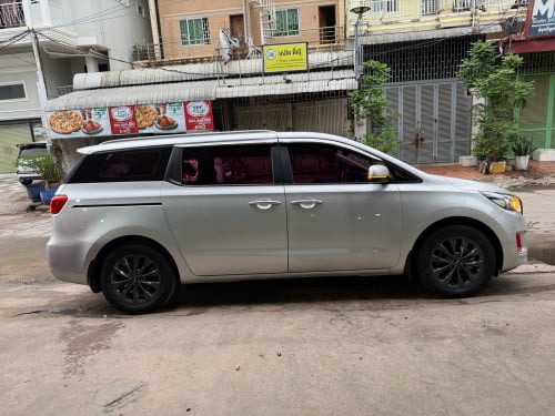 Kia Carnival Luxury 2015 ទ្វារអូតូ2សន្លឹក
