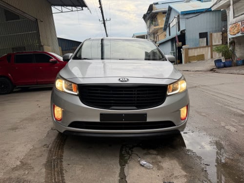 Kia Carnival Luxury 2015 ទ្វារអូតូ2សន្លឹក