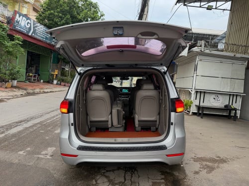 Kia Carnival Luxury 2015 ទ្វារអូតូ2សន្លឹក