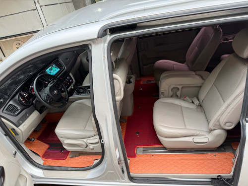 Kia Carnival Luxury 2015 ទ្វារអូតូ2សន្លឹក
