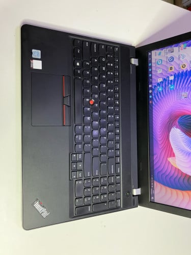 LENOVO E570 15.6inch/ i5-7200U / RAM 8GB DDR4/ SSD256GB / VGA Geforce 940MX 2GB / battery 🔋 3hour