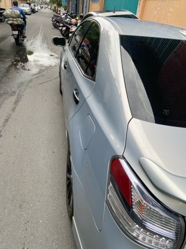 Lexes hs250h ឆ្នាំ2010 ពណ័ផ្សែងបារី