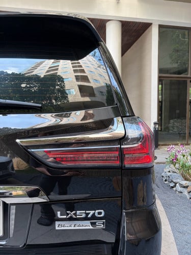 Lexus Lx450D 2019 Super sport Upgrade to Kuro