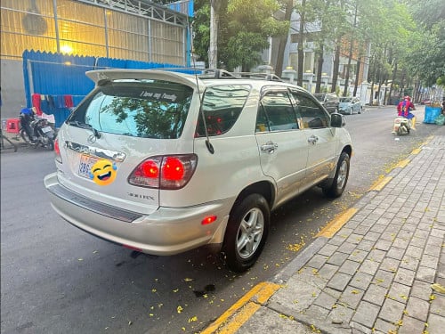 Lexus RX 300 2001 pong 1 ឡានស្អាត អត់បុក អត់ប៉ះ ម្ចាស់ដើមទី១
