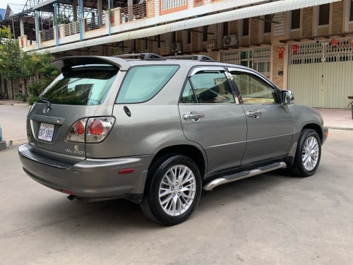 Lexus Rx300 ឆ្នាំ 2000  P2 ម៉ាញ៉ែត MC