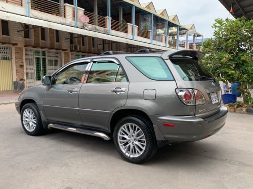 Lexus Rx300 ឆ្នាំ 2000  P2 ម៉ាញ៉ែត MC