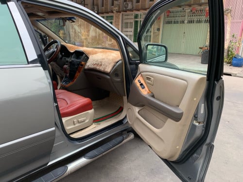 Lexus Rx300 ឆ្នាំ 2000  P2 ម៉ាញ៉ែត MC