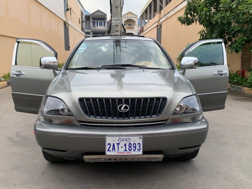Lexus Rx300 ឆ្នាំ 2000  P2 ម៉ាញ៉ែត MC