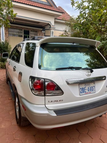 LEXUS RX300 2001 P1
