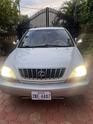 LEXUS RX300 2001 P1