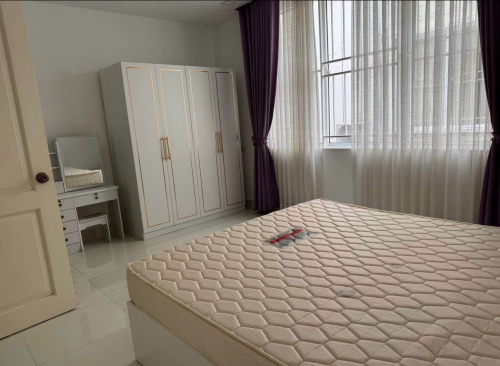 Link A for rent in Borey Chip Mong land sensok Aeon2 price 1000$ negotiable full furnish