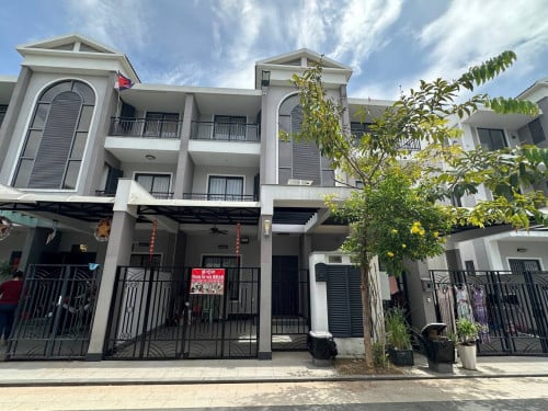 Link House for Rent at Borey Phnom Penh Park