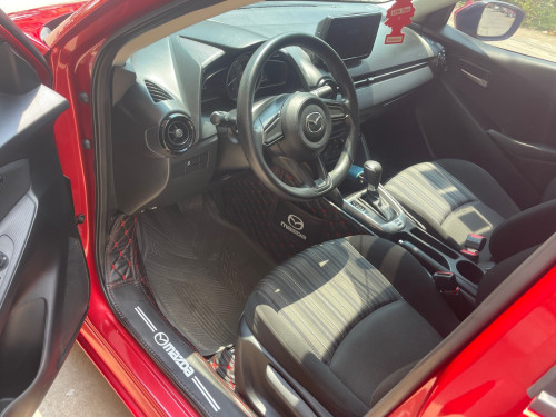 Mazda 2 year 2023 Full option