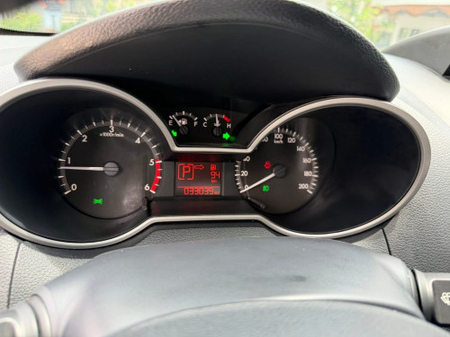 Mazda BT50 Thunder 2021 full 3.2L 4x4 ថ្មីគ្មានទាស់​ គីឡូ​តិច​ ម្ចាស់ដេីម​