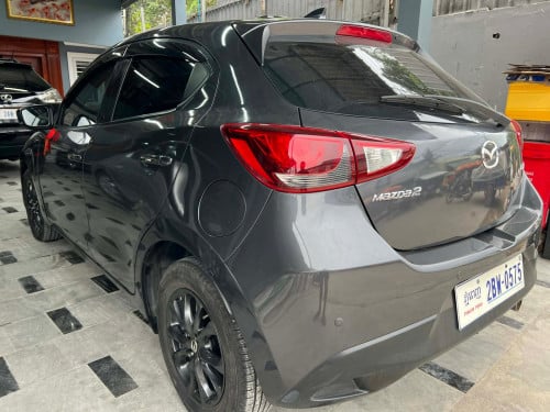 mazda2សុីនម៉ាជុំ