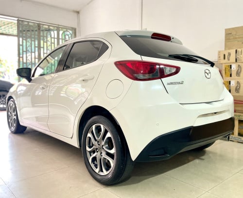 Mazda2 2019
