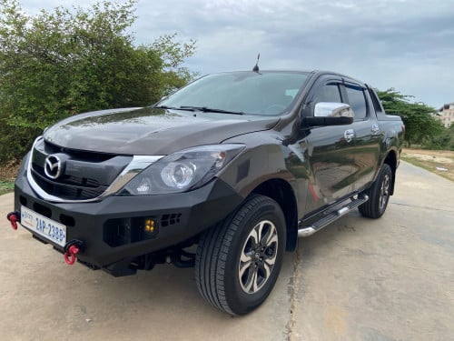 MAZTDA BT.50 2018 V6 P2