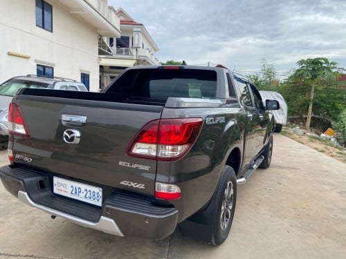 MAZTDA BT.50 2018 V6 P2