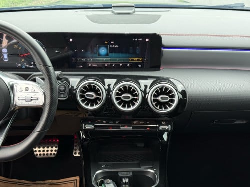 Mercedes Benz CLA250 AMG