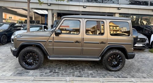 Mercedes Benz G400