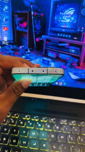 Mi 13 លក់ 155$