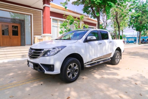 Model pick up car for rental